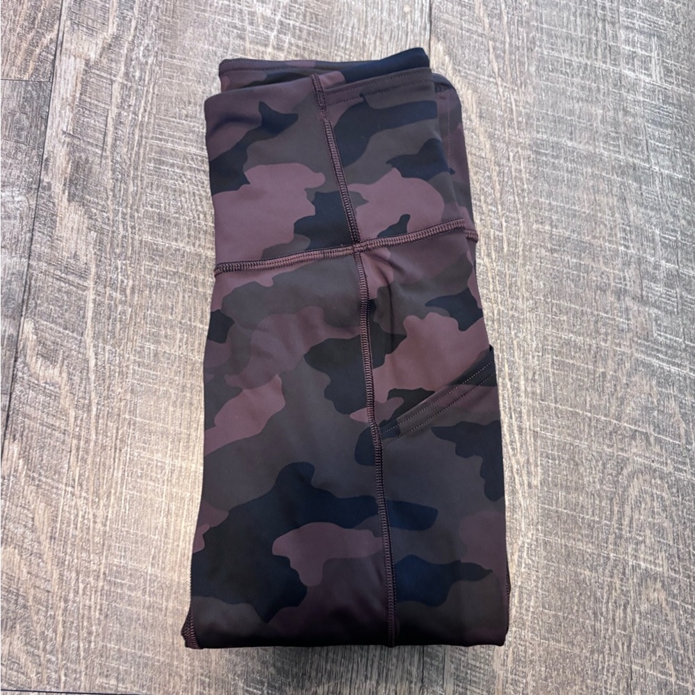 Lululemon Athletica Camouflage Leggings Brown and Black - Picture 4 of 4